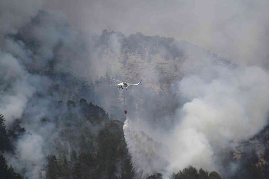 Alanya’daki Orman Yangını Kısmen Kontrol Altına Alındı