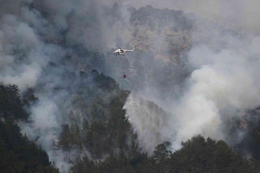 Alanya’daki Orman Yangını Kısmen Kontrol Altına Alındı