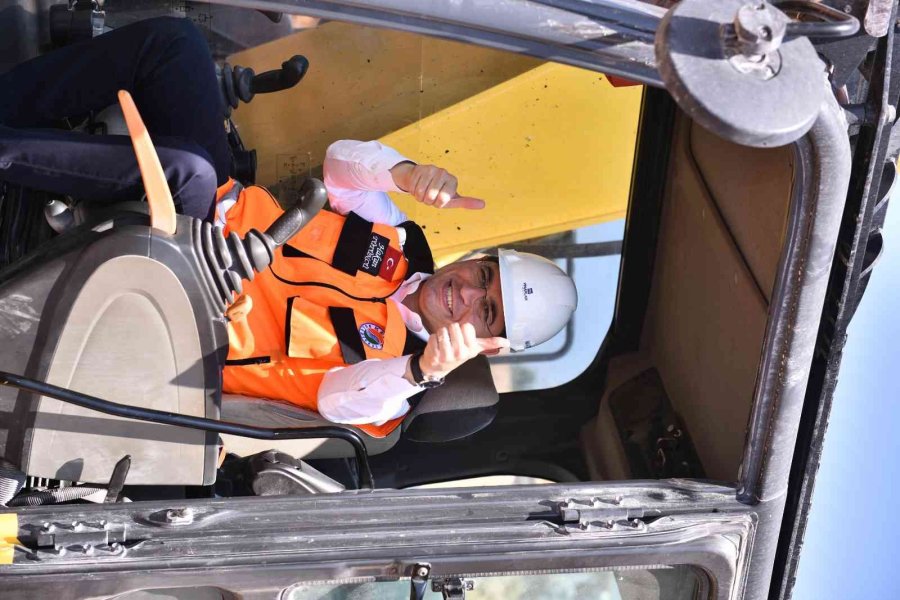 1 Milyon Kitap Kapasiteli Antalya Kütüphanesi İçin Çalışmalar Başladı