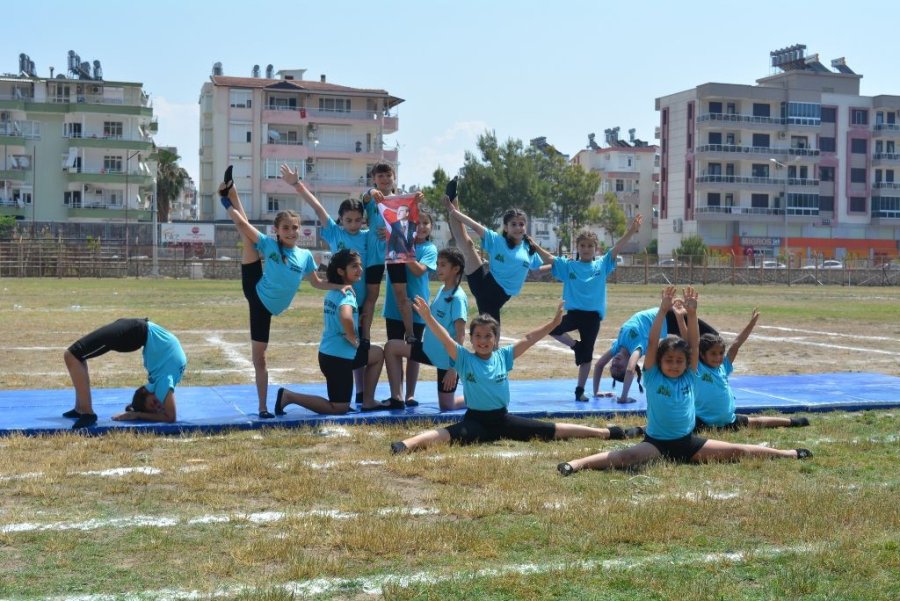 Finike’de 19 Mayıs Kutlamaları