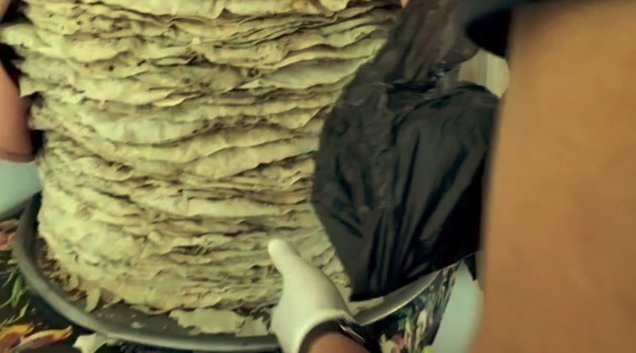 Uyuşturucular Ekmeklerin Arkasından Çıktı