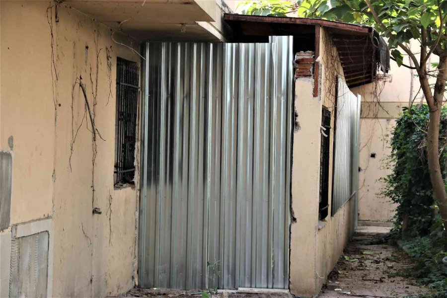 Madde Bağımlıların Merkezi Fetö’nün Metruk Binasına Demirli Önlem