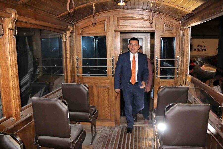 En Eskisi 65 Yaşında 70 Aracın Yer Aldığı Müze Ziyaretçilerine Kapılarını Açtı