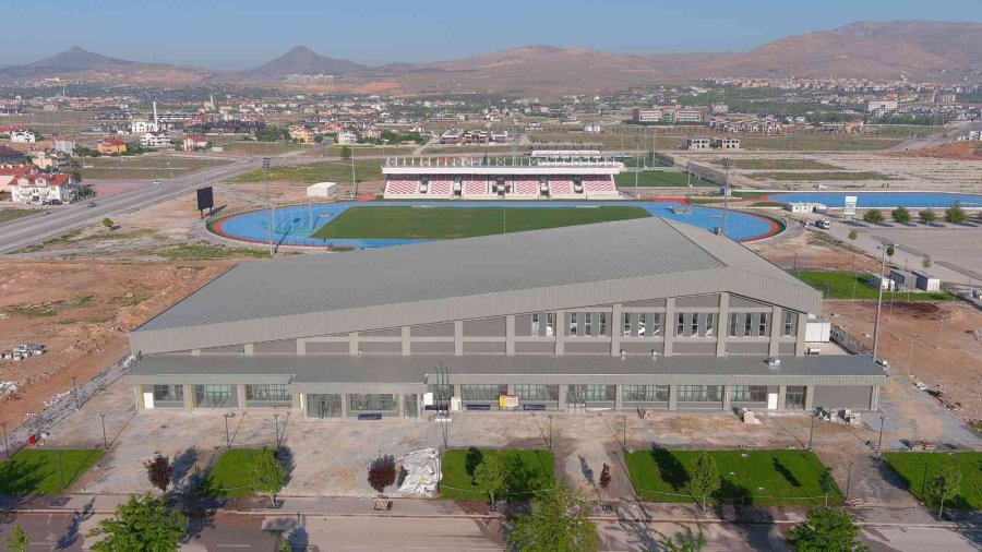 Konya’da Olimpik Yüzme Havuzu Ve Atletizm Pisti İslami Dayanışma Oyunları’na Hazır