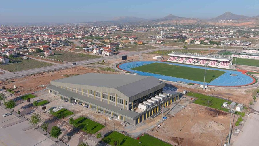 Konya’da Olimpik Yüzme Havuzu Ve Atletizm Pisti İslami Dayanışma Oyunları’na Hazır