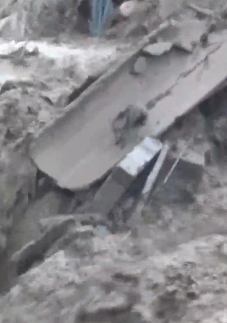 Sel Sularında Mahsur Kalan Tilkinin 11 Dakikalık Yaşam Mücadelesi