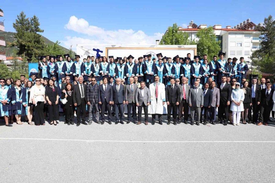 Alkü Akseki Myo’da Mezuniyet Heyecanı