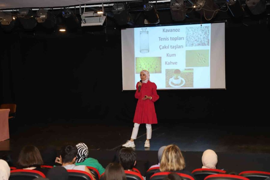 Yükseköğretim Sınavına Girecek Öğrencilere Tüyolar Verildi