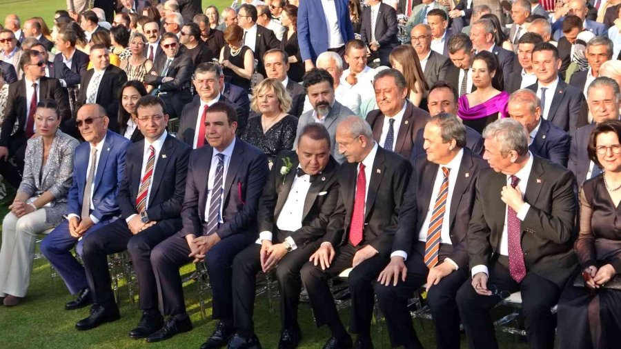 Başkan Böcek Oğlunun Nikahını Kıydı, Kılıçdaroğlu Şahitliğini Yaptı