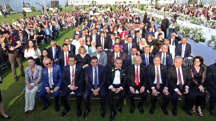 Başkan Böcek Oğlunun Nikahını Kıydı, Kılıçdaroğlu Şahitliğini Yaptı