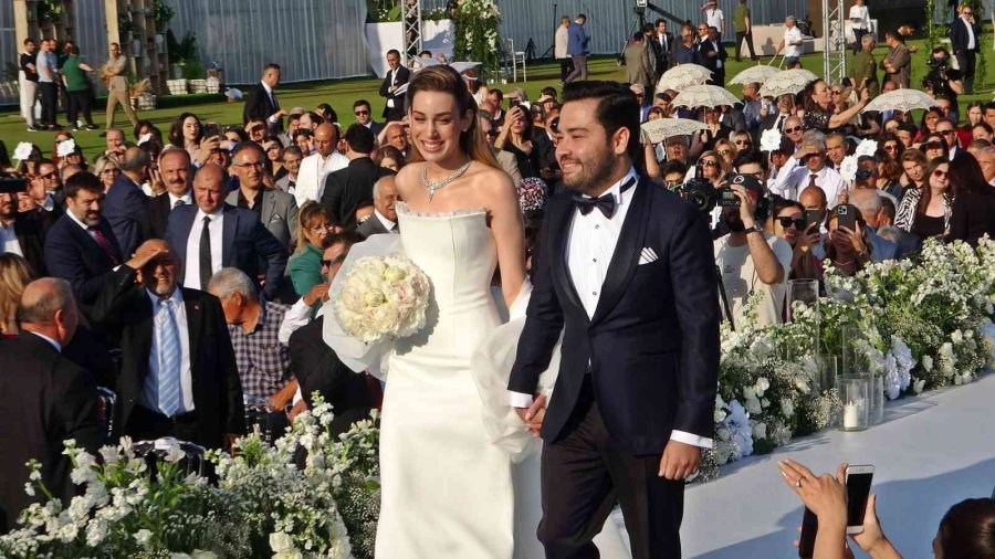 Başkan Böcek Oğlunun Nikahını Kıydı, Kılıçdaroğlu Şahitliğini Yaptı