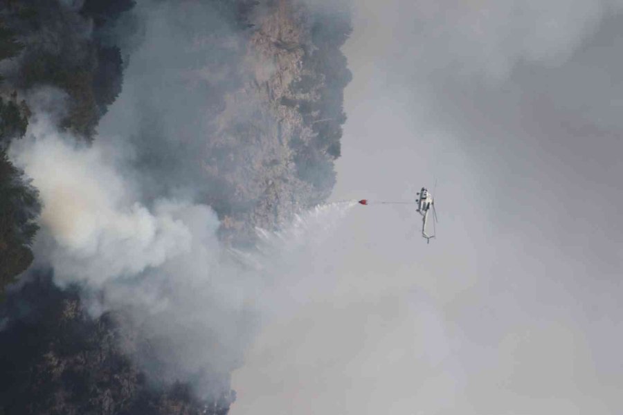 Antalya’da Dün Başlayan Yangın Bugün Kontrol Altına Alındı