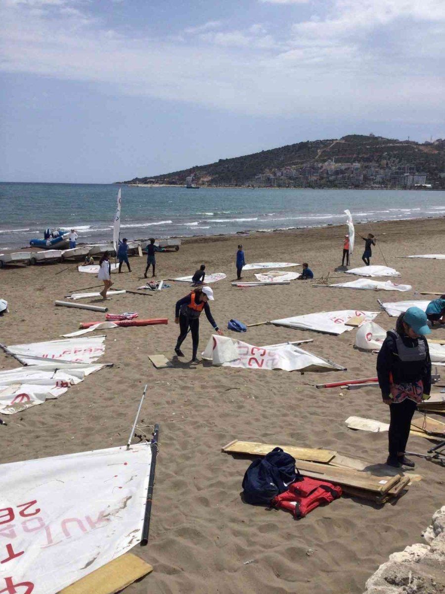 Finike’de 19 Mayıs Yelken Yarışları Başladı