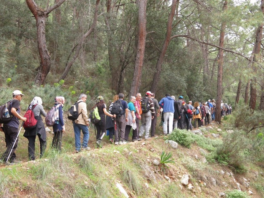 ‘doğada Huzur Var’ Sloganıyla Doğa Yürüyüşü Etkinlikleri