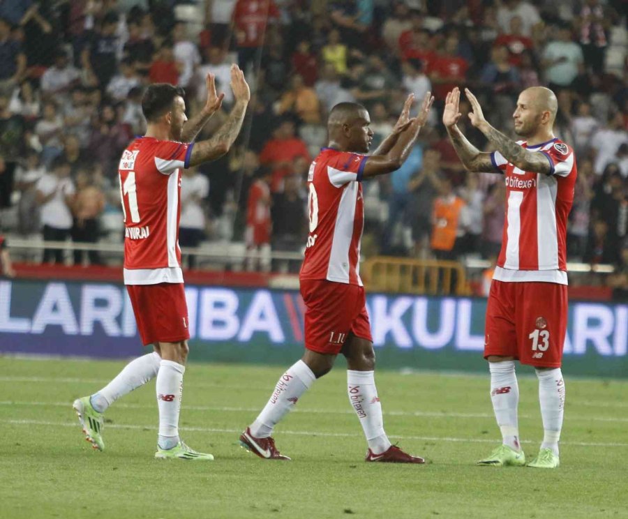 Spor Toto Süper Lig: Ft Antalyaspor: 1 - Galatasaray:0 (ilk Yarı)