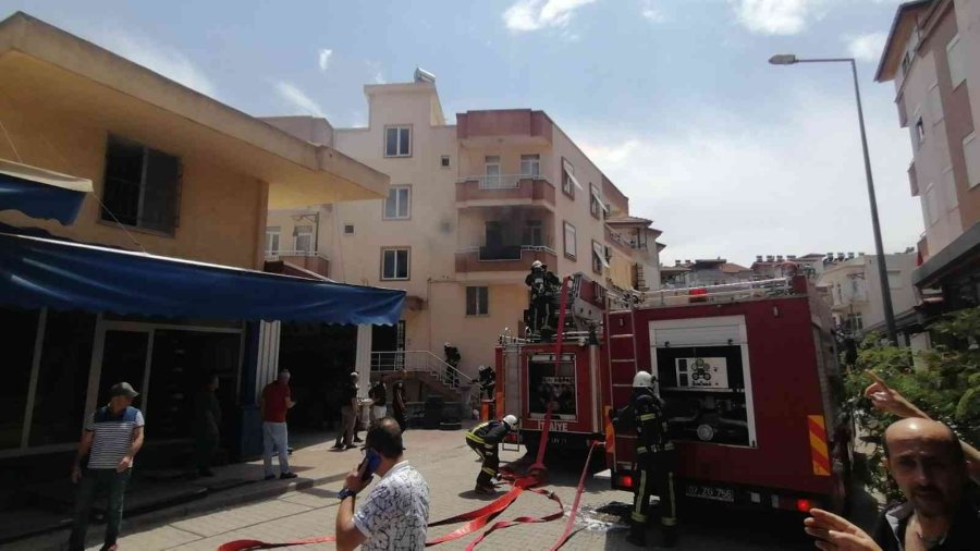 Çocukların Çakmakla Oyunu Az Kalsın Faciayla Son Buluyordu