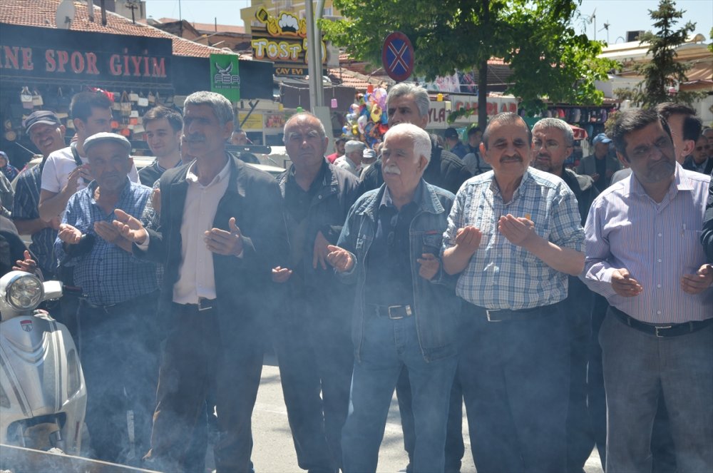 Karaman'da 20 Metre Uzunluğunda Adana Kebabı Yapıldı