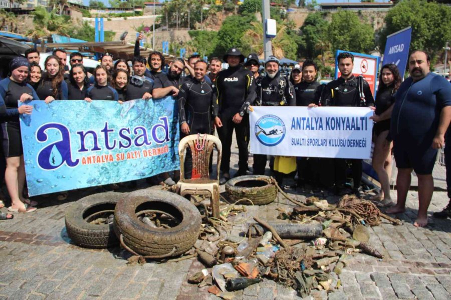 Deniz Dip Temizliğinde Soba Borusundan Sandalyeye Kadar Çıkmayan Çöp Kalmadı