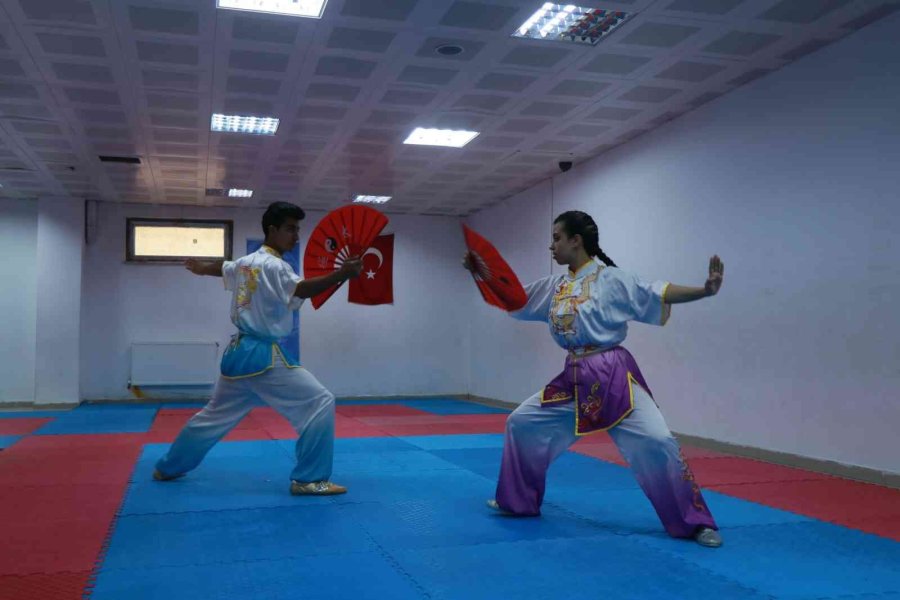 Wushucu Şampiyon Kardeşlerin Sıradaki Hedefi Olimpiyat Şampiyonluğu