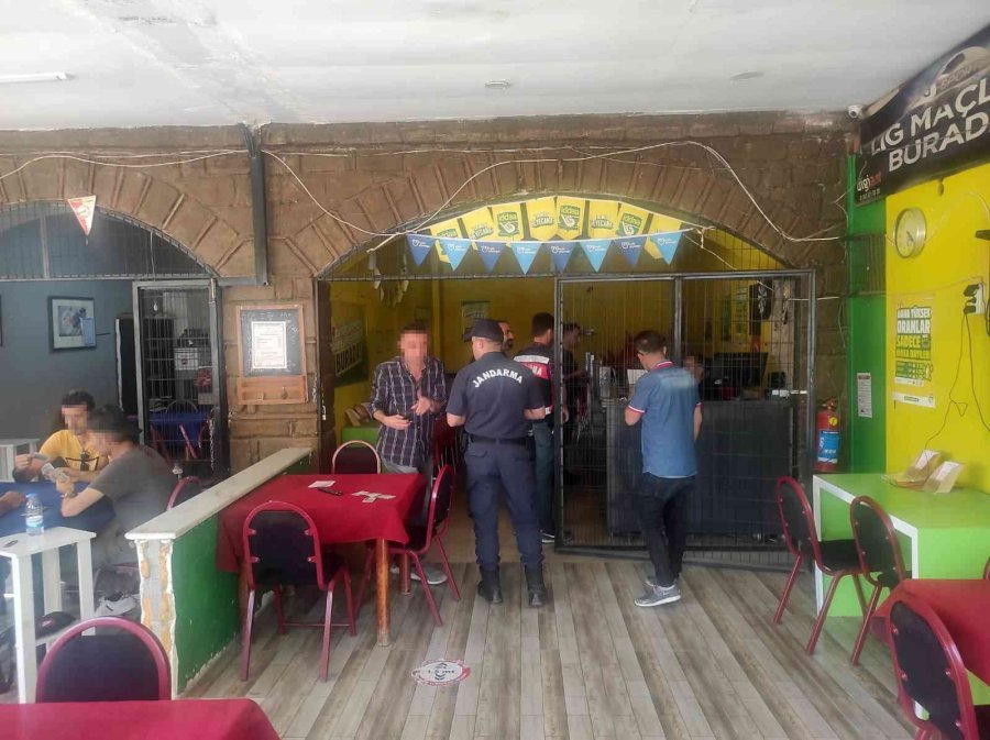 Antalya’da Jandarmadan Yasa Dışı Bahis, Kumar, Tombala Denetimi