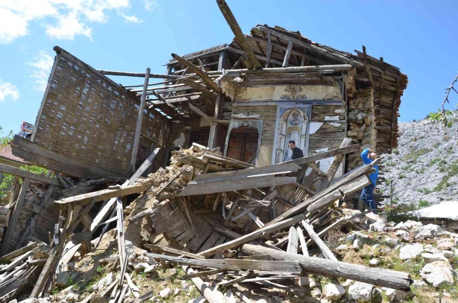 Antalya’da 160 Yıllık “polisin Konağı” Restore Edilecek