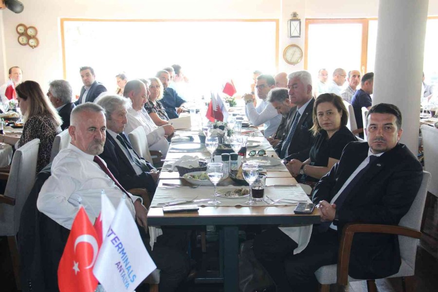 Baib Başkanı Çavuşoğlu:" İhracatçılar Antalya Limanı’nı Aktif Olarak Kullanamıyor"