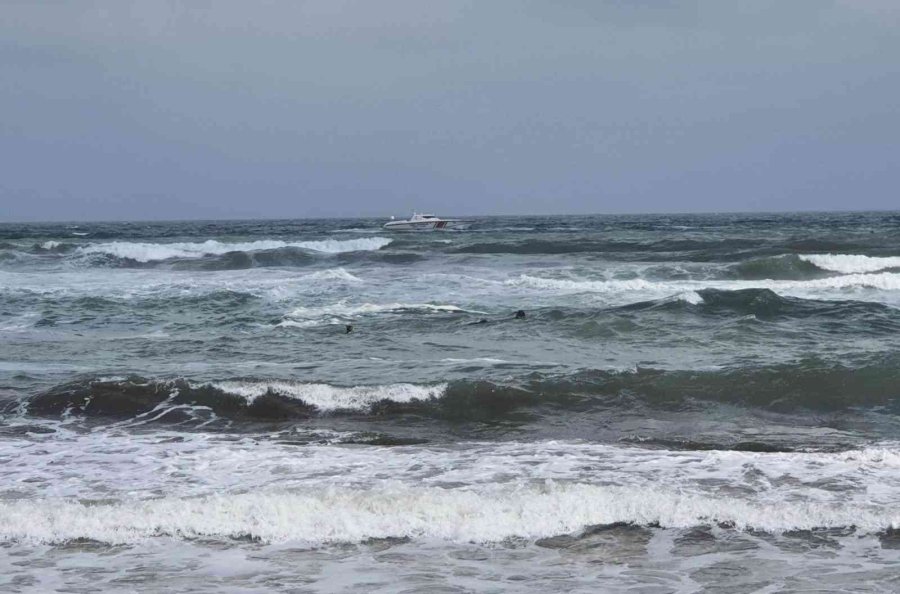 Mersin’de Serinlemek İçin Denize Giren Şahıs Kayboldu