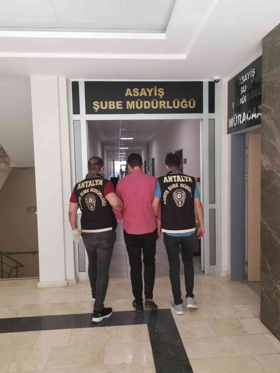 34 Ve 18 Yıl Hapis Cezası İle Aranan 2 Firari Tutuklandı