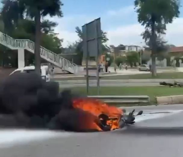 Emanet Verdiği Motosikletinden Geriye Yakıt Deposunun Kapağı Kaldı