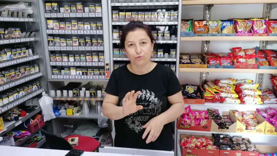 Acemi Tırnakçılar Sert Kayaya Çarptı, 200 Tl Bırakıp Marketi Terk Ettiler