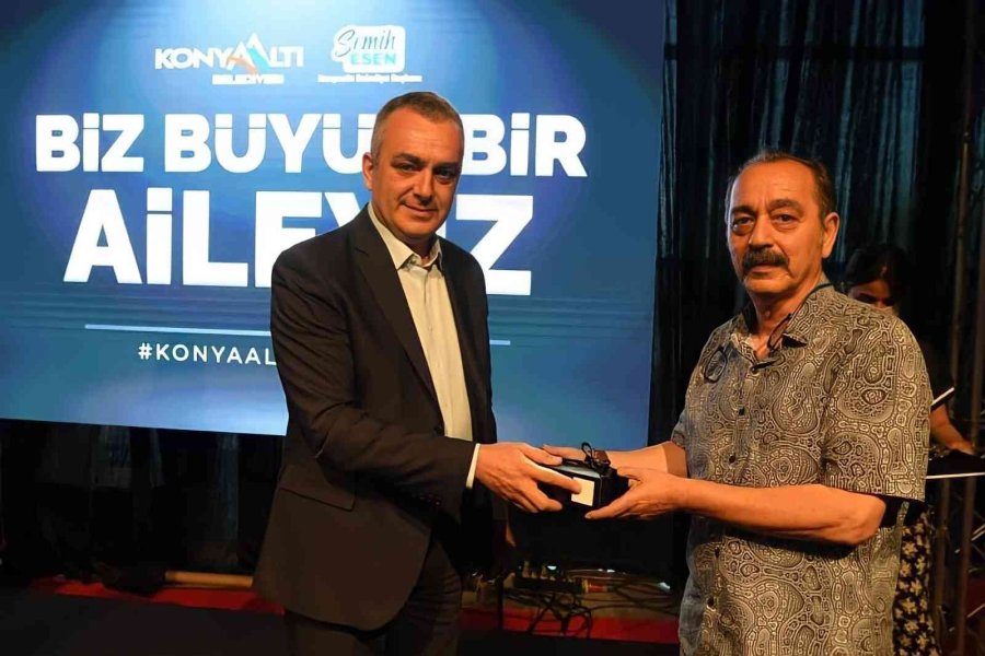 Konyaaltı Belediyesi Eski Başkan Yardımcısı Saygılı, Gözyaşları İçinde Son Yolculuğuna Uğurlandı