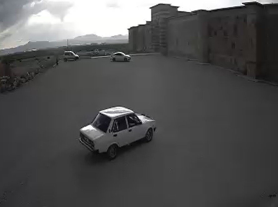 Tarihi Hanın Önündeki Drift 9 Bin 125 Liraya Maloldu