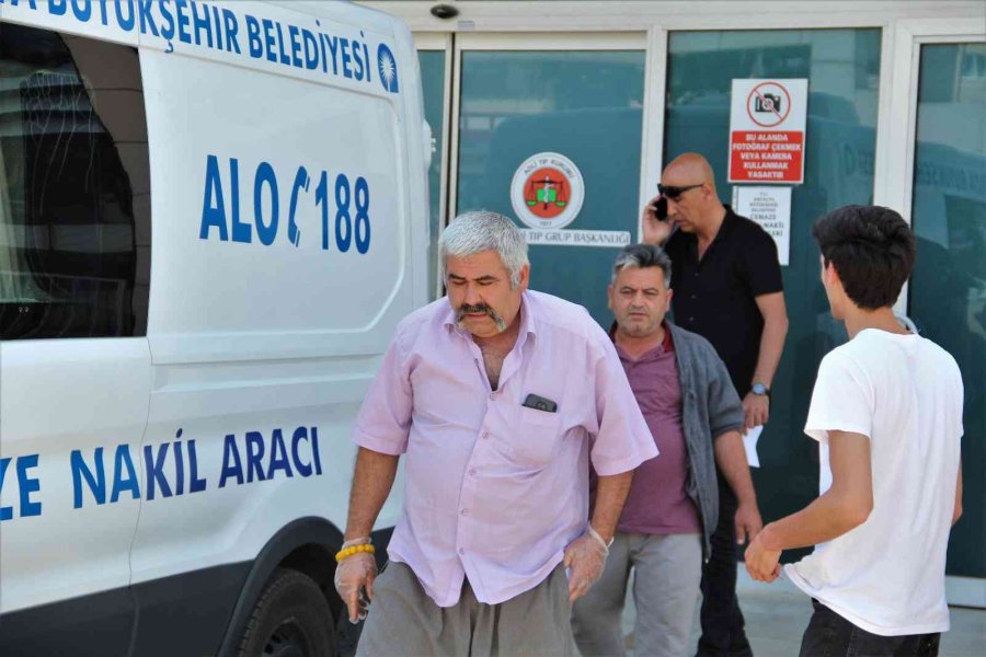 Arkadaşının Yardımına Koşan Genç Kız, Canından Oldu