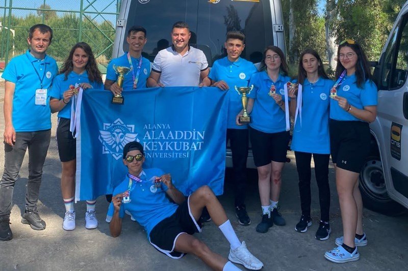 Alkü’lü Bisikletçilerden Türkiye Şampiyonasında Dereceler