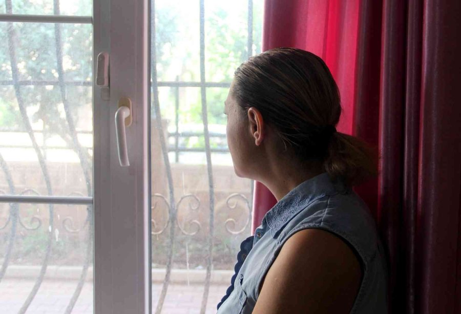 1 Çocuk Annesi Kadını Komşu Eziyeti, Hayatından Bezdirdi