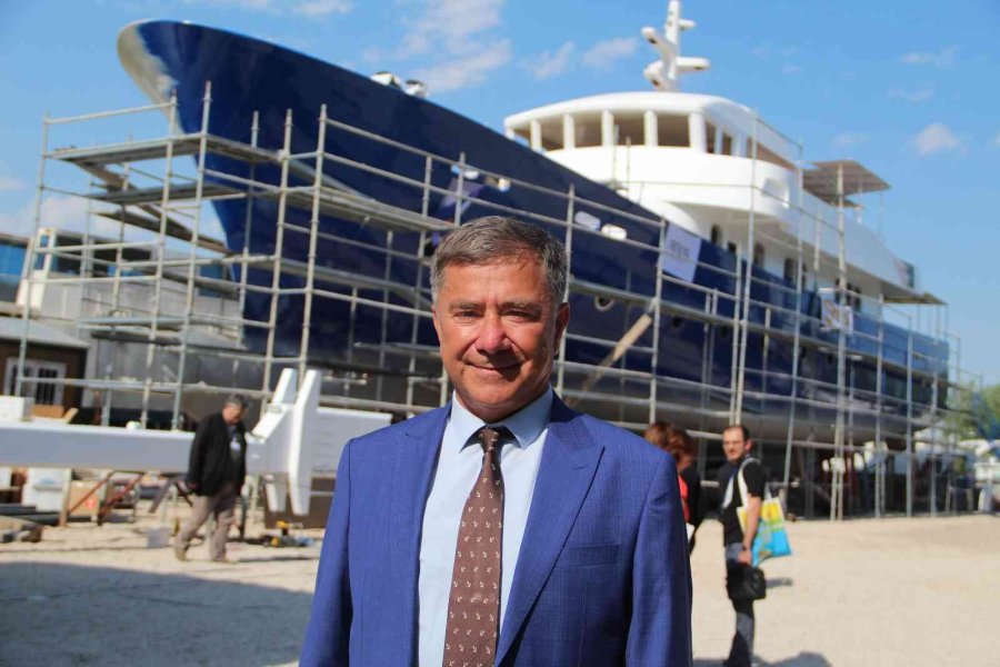 Türkiye’nin En Büyük Su Altı Arkeolojisi Araştırma Gemisi Suya İniyor