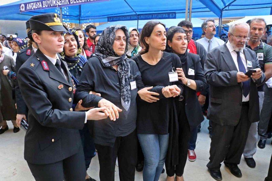 Şehit Piyade Teğmen Güler Antalya’da Son Yolculuğuna Uğurladı