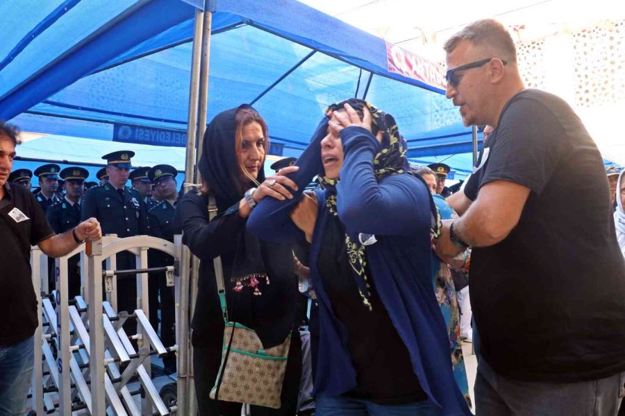 Şehit Piyade Teğmen Güler Antalya’da Son Yolculuğuna Uğurladı