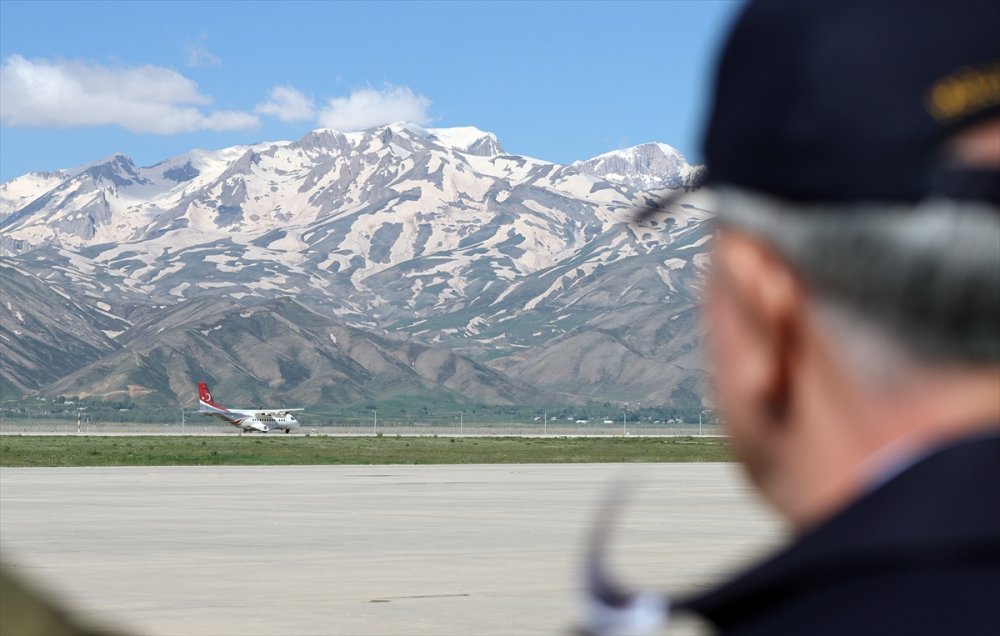 Türkiye Şehitlerini Yüreğine Gömüyor