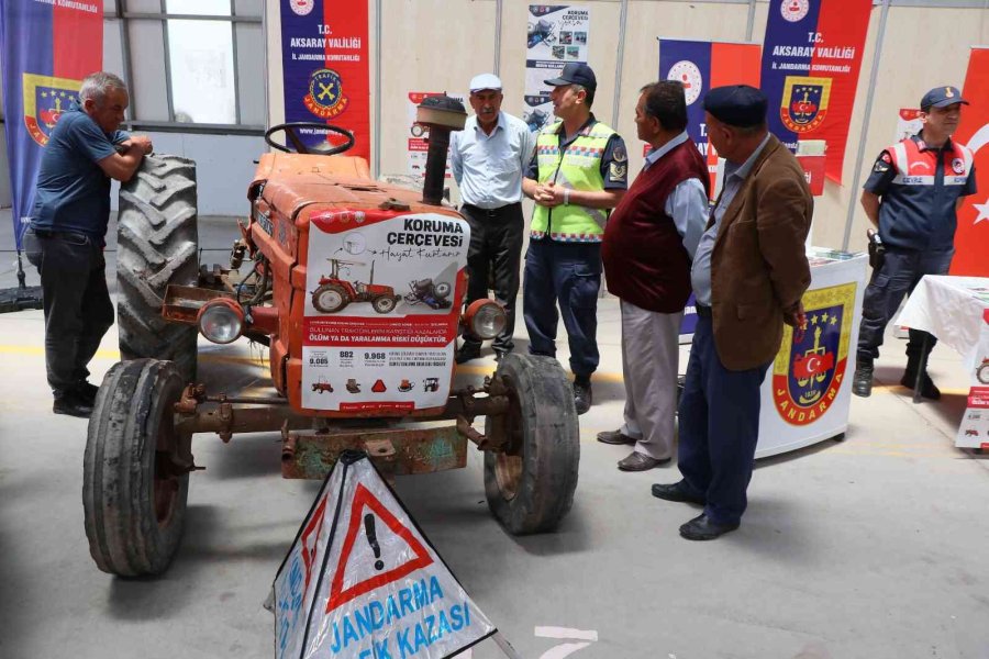 Tarım Fuarında Jandarmadan Uygulamalı Eğitim