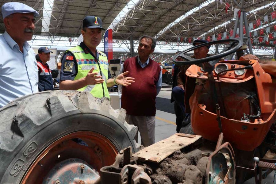 Tarım Fuarında Jandarmadan Uygulamalı Eğitim