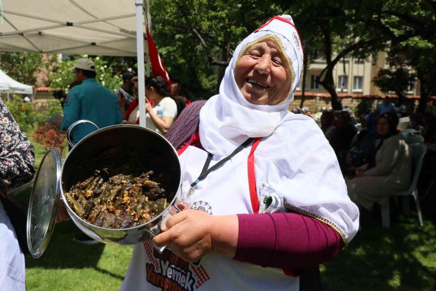 Türk Mutfağı Haftası’nda Yöresel Yemekleri Yarıştırdılar