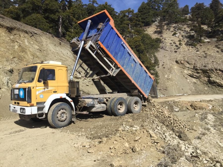 Korkuteli’de Yayla Yollarına Bakım