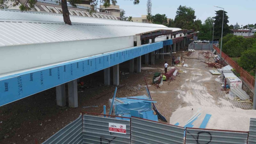 Kemer Otopark Ve Pazar Yeri Turizm Sezonuna Hazır