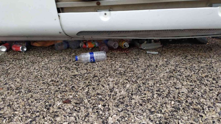 Antalya’da Romanya Uyruklu Turistleri Taşıyan Midibüs Devrildi: 22 Yaralı