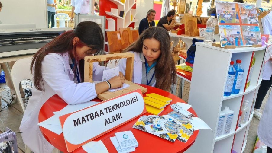 Kepez’de “mesleki Eğitim Fuarı” Başladı