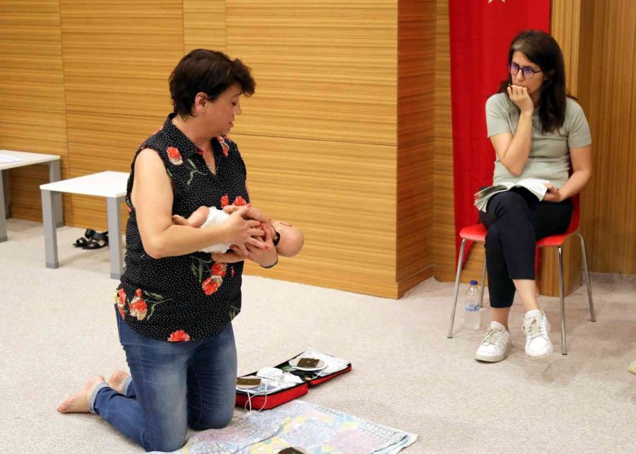 Manavgat Belediyesi Çalışanlarına İlkyardım Eğitimi