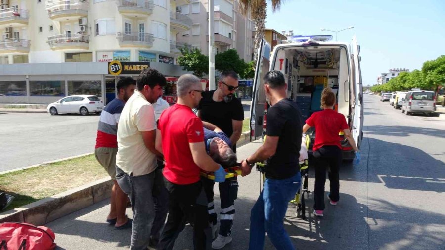 Çocuğa Çarpmamak İçin Motosikletini Devirdi: 1 Yaralı