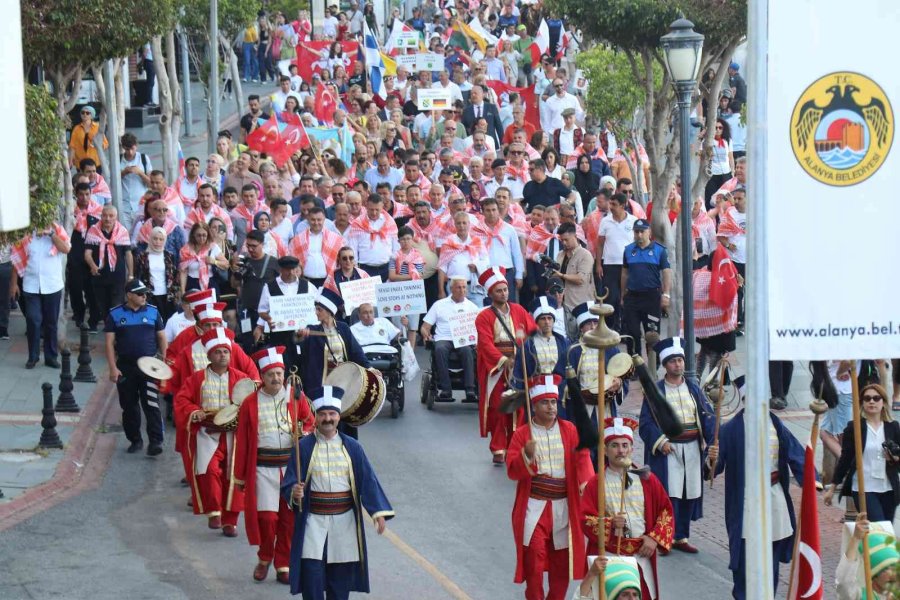Alanya Turizm Ve Sanat Festivali Yörük Göçüyle Başladı
