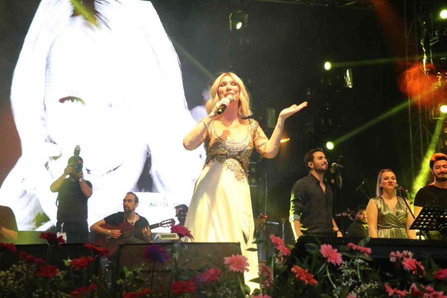 Alanya Turizm Ve Sanat Festivali Yörük Göçüyle Başladı